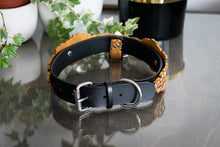 Load image into Gallery viewer, Golden Blossom Collar