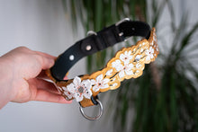 Load image into Gallery viewer, Golden Blossom Collar