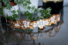 Load image into Gallery viewer, Golden Blossom Collar