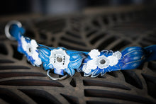 Load image into Gallery viewer, Blue Flower Collar