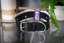 Load image into Gallery viewer, Purple Feather Collar