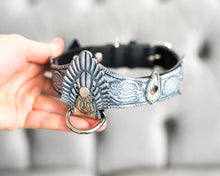 Load image into Gallery viewer, LoTR Aragorn Crown Collar