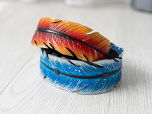 Load image into Gallery viewer, Phoenix Feather Collar