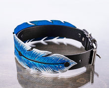Load image into Gallery viewer, Frosty Feather Collar