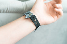 Load image into Gallery viewer, LoTR Aragorn Crown Bracelet