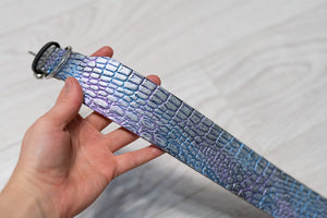 Pearlescent Scales Collar