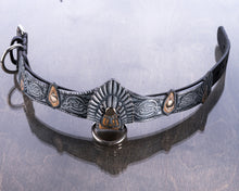 Cargue la imagen en el visor de la galería, Collar de corona de Aragorn LoTR
