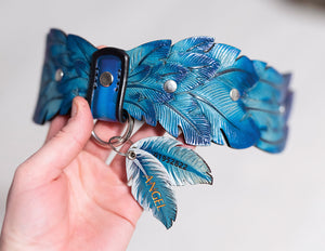 Collar De Plumas Azul