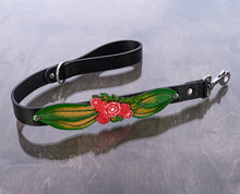 Cargue la imagen en el visor de la galería, Conjunto de cuello floral verde y rojo
